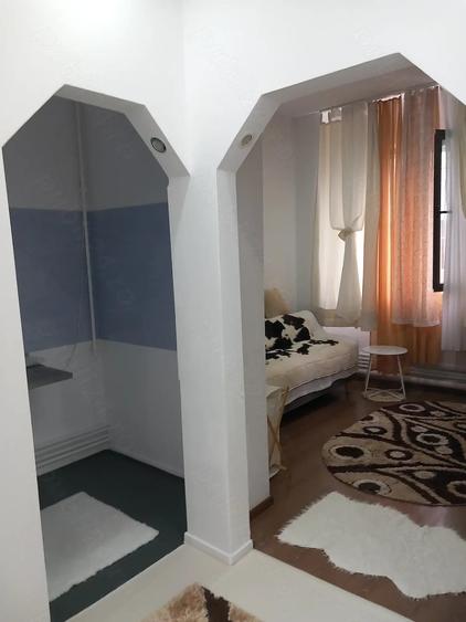 Garsonieră decomandată în Zimbru