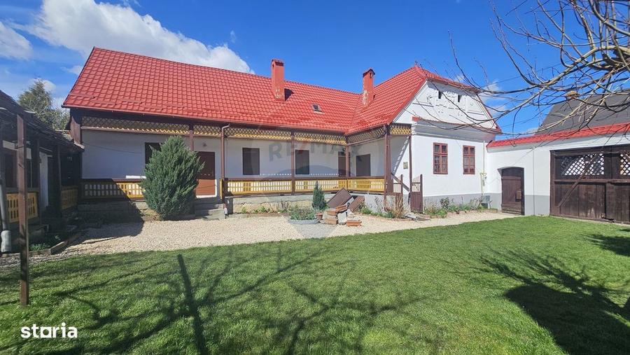 Casă cu 3 camere cu Teren 1049 Mp în Central