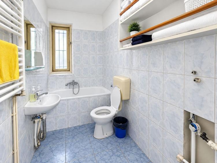 Spațiu comercial, de 33.290000915527 mp, în Crângași