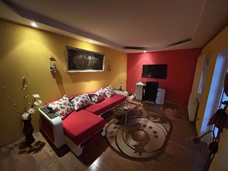 Casă cu 4 camere în Central