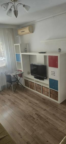 Garsonieră decomandată în Lacul Tei