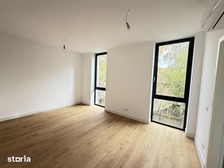Casă cu 4 camere cu Teren 100 Mp în Bucureștii Noi