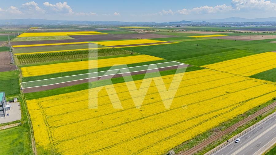 Teren agricol extravilan de 10600 mp, în Codlea