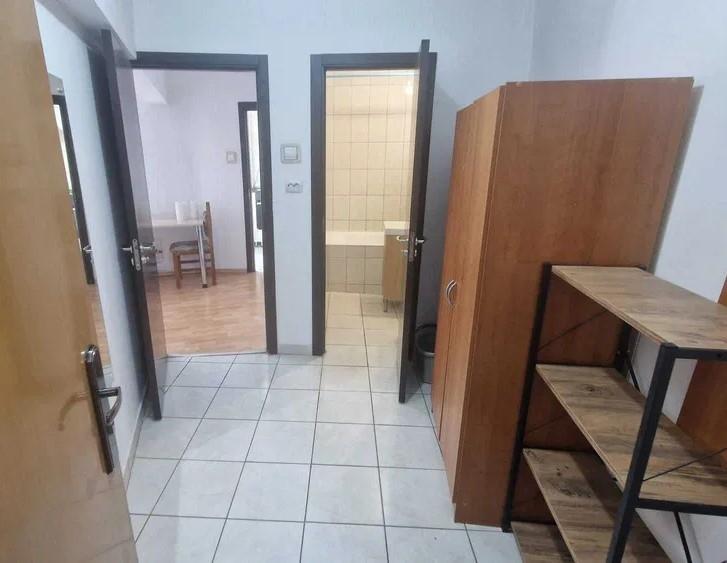 Garsonieră decomandată în Lacul Tei