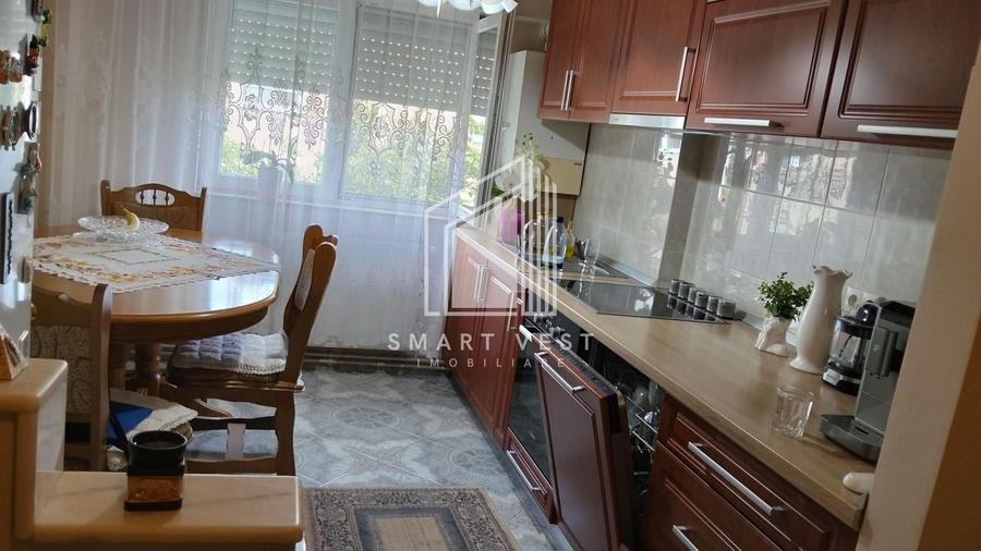 Apartament cu 2 camere decomandat, mobilat în Micro 16