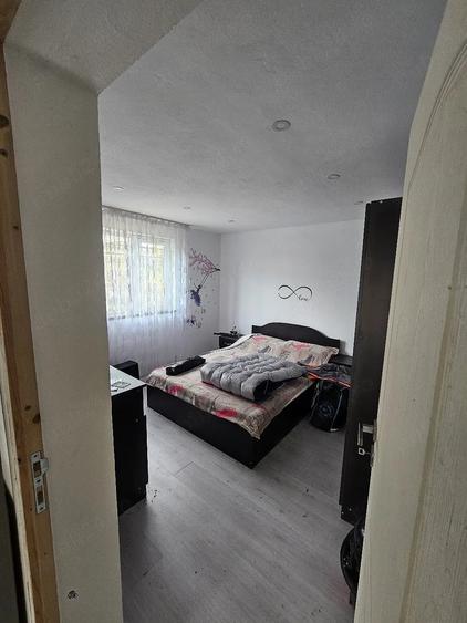 Casă cu 2 camere cu Teren 2000 Mp în Cioroiu