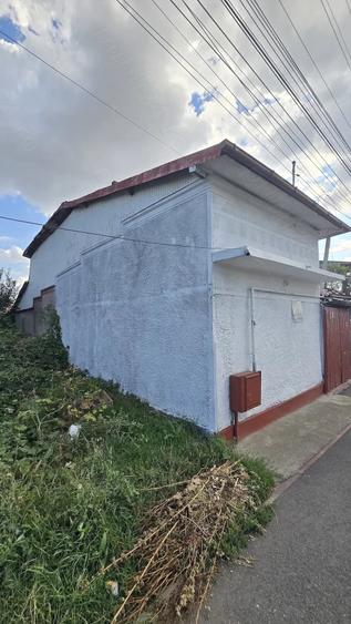 Casă cu Teren 165 Mp în Florești