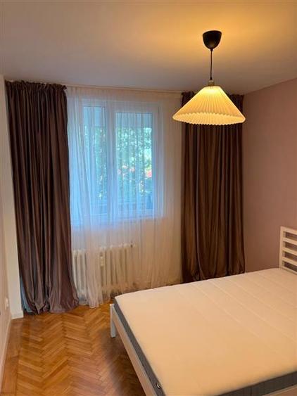 Apartament cu 3 camere semidecomandat în Parcul Circului