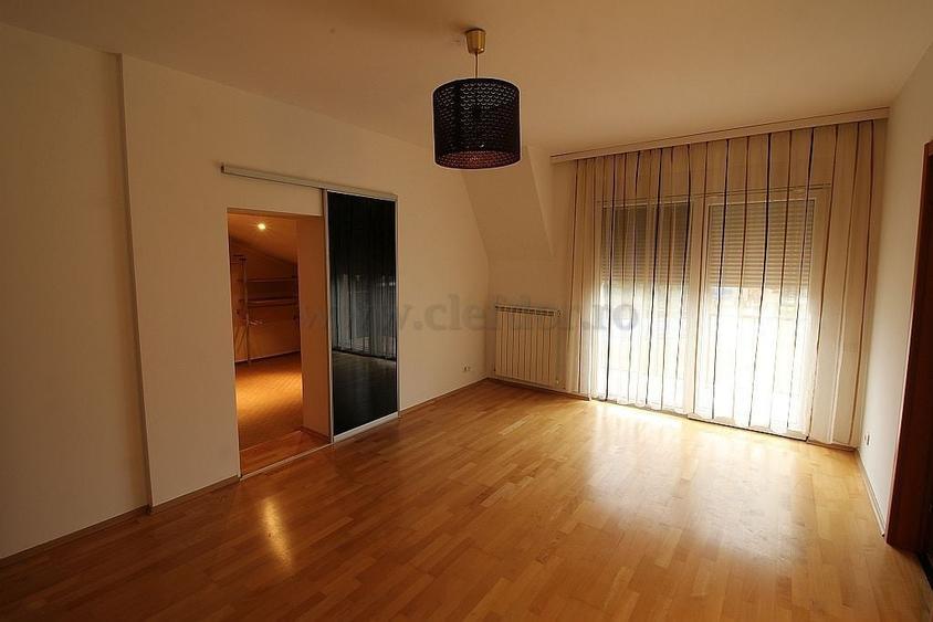 Casă cu 7 camere cu Piscina în Pipera