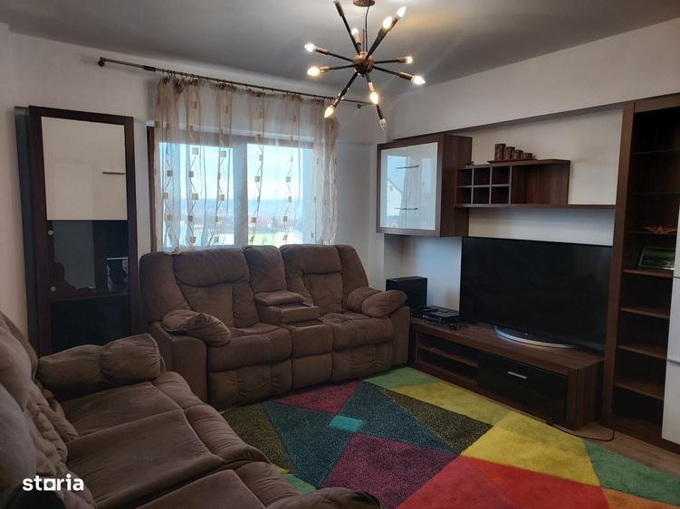 Apartament cu 4 camere decomandat în Central