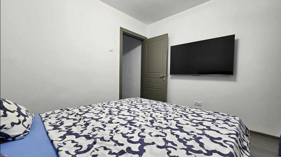 Apartament cu 2 camere semidecomandat în Lacul Tei