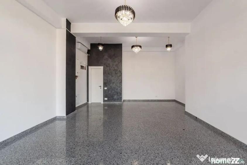 Spațiu comercial, de 34 mp, în Frații Golești
