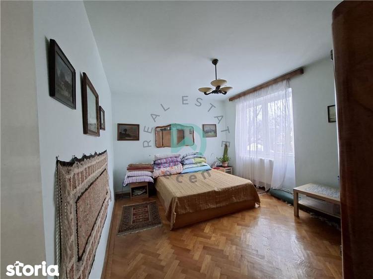 Apartament cu 3 camere decomandat în Centrul Istoric