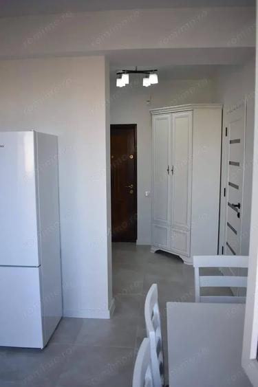 Garsonieră decomandată în Lunei