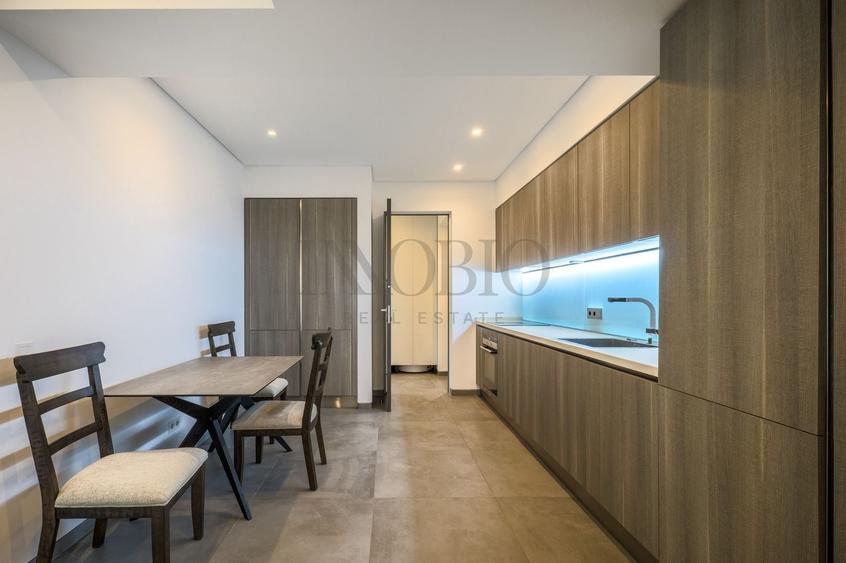 Apartament cu 5 camere în Primăverii