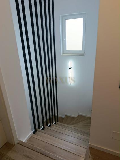 Duplex cu 4 camere cu Canalizare în Chinteni