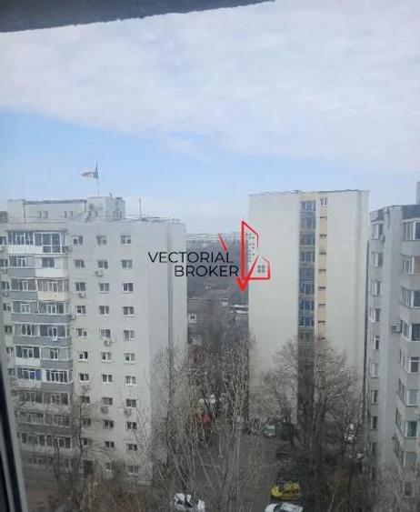 Apartament cu 3 camere decomandat în Basarabia