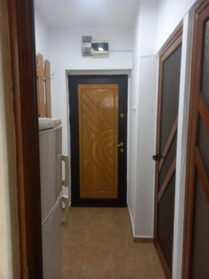 Garsonieră decomandată în Zimbru