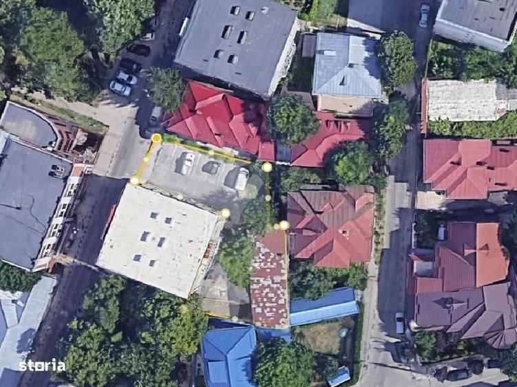 Casă cu 3 camere în Uiești