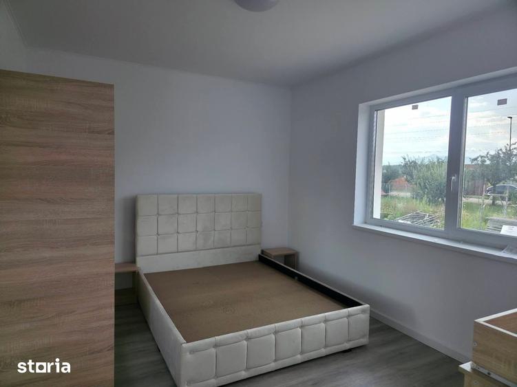 Casă cu 4 camere cu Teren 200 Mp în Central