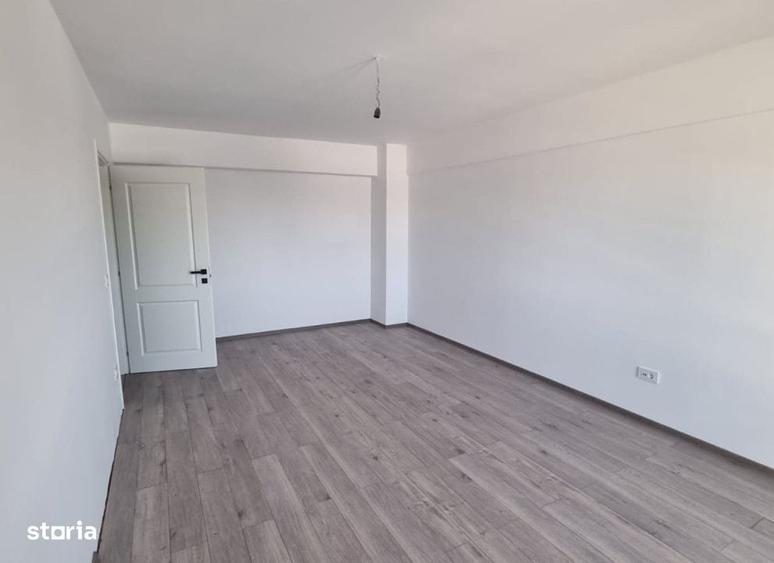 Garsonieră decomandată în Bucium