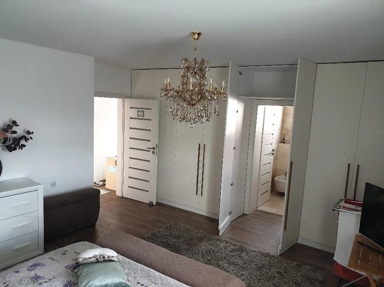 Apartament cu 4 camere decomandat în Șelimbăr