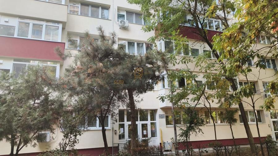 Apartament cu 2 camere decomandat în Berceni