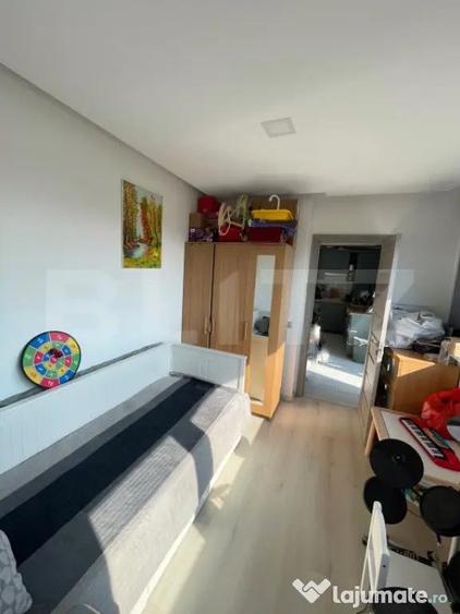 Apartament cu 3 camere semidecomandat în Someșeni