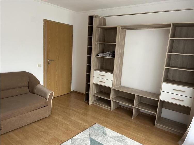 Apartament cu 2 camere decomandat, mobilat în Zorilor