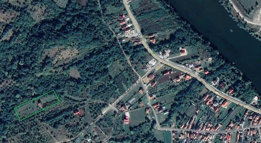 Casă individuală cu 4 camere cu Teren 6400 Mp în Seaca (Călimănești)