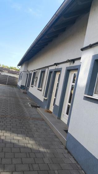 Casă cu 18 camere cu Teren 510 Mp în Central