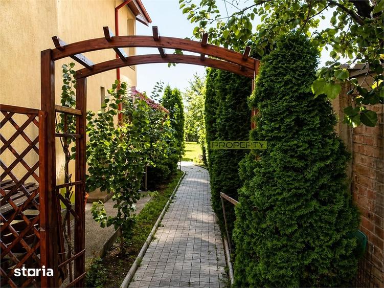 Casă cu 9 camere decomandat cu Teren 750 Mp în Tudor Vladimirescu