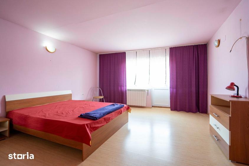 Casă cu 5 camere cu Teren 350 Mp în Cantemir