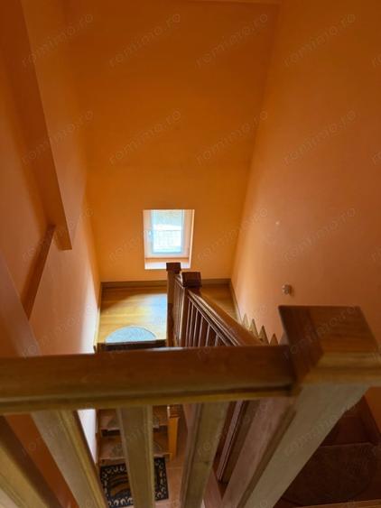 Casă cu 7 camere în Semicentral