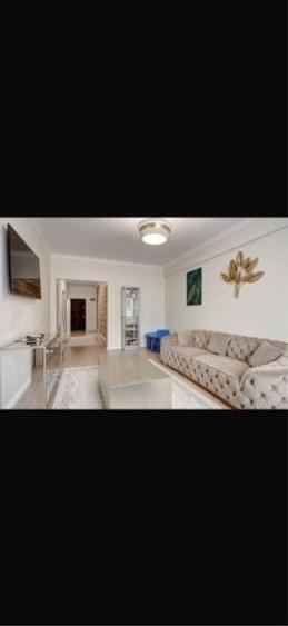 Apartament cu 3 camere decomandat, mobilat în Bucureștii Noi