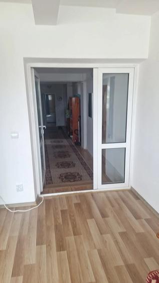 Apartament cu 3 camere decomandat în Obcini