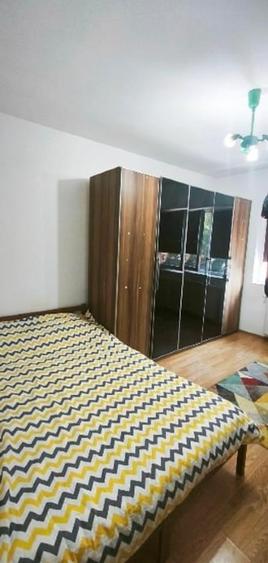 Apartament cu 3 camere semidecomandat, mobilat în Florești