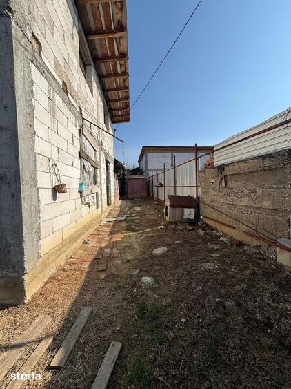 Casă cu 3 camere cu Teren 450 Mp în Central