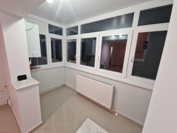 Apartament cu 3 camere decomandat în Canta