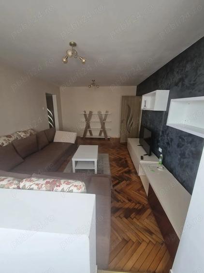 Apartament cu 3 camere decomandat în Gheorghe Lazăr
