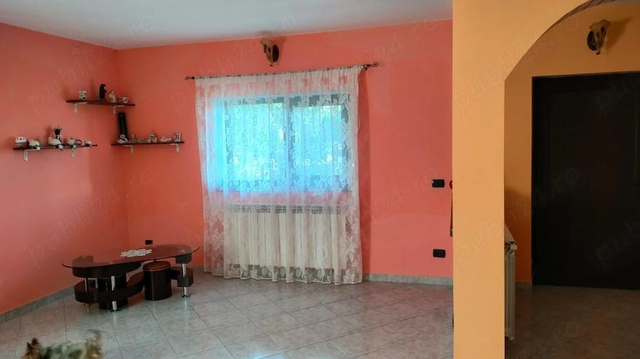Casă cu Teren 1150 Mp în Viișoara (Păunești)