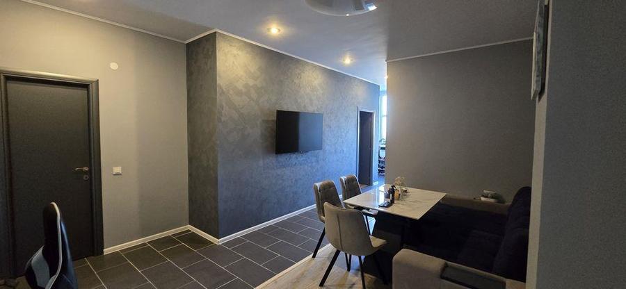 Apartament cu 2 camere decomandat în Barieră