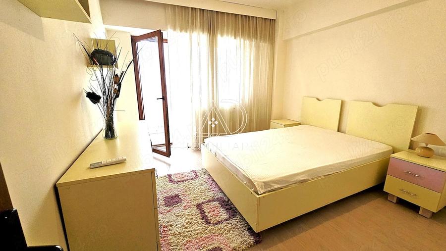 Apartament cu 3 camere decomandat în Central