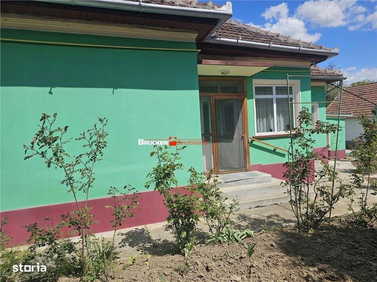 Casă cu 3 camere în Central