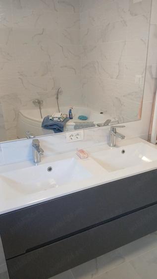 Casă cu 4 camere cu Teren 1000 Mp în Livadia