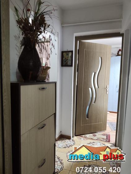Apartament cu 2 camere decomandat în Dunărea