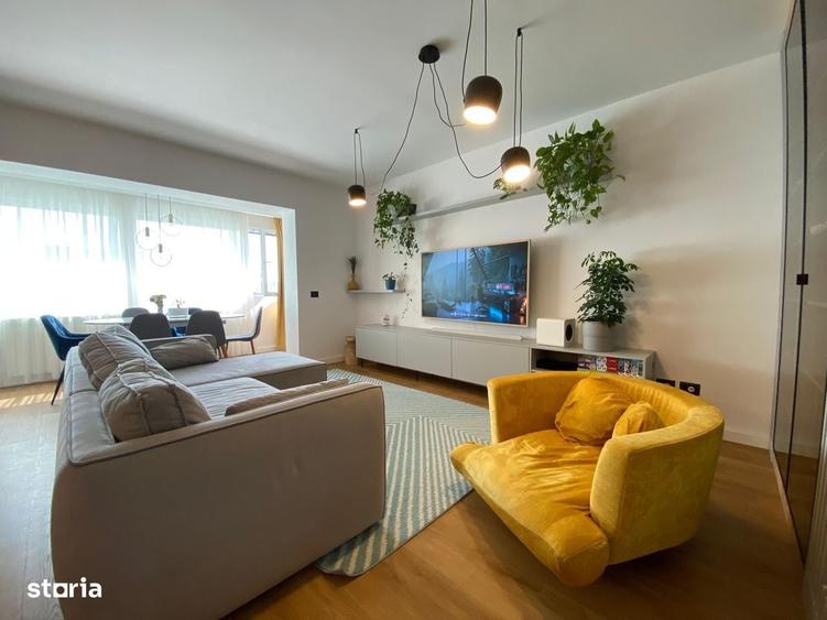 Apartament cu 4 camere decomandat în Băneasa