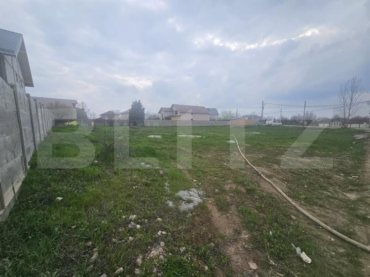 Teren Construcții intravilan de 700 mp, în Exterior Nord