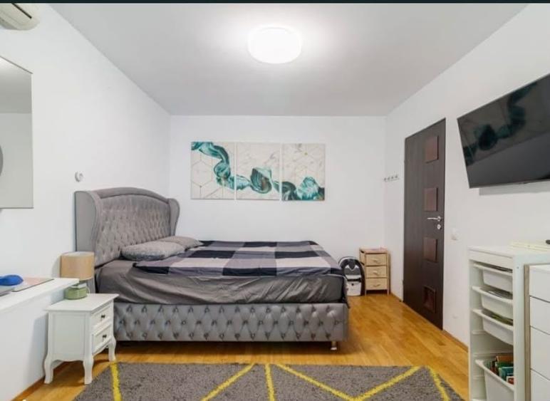 3 camere, Titan, parc ior . - 5