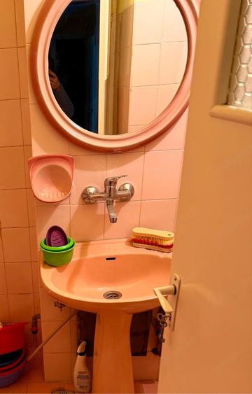 Apartament cu 4 camere decomandat în Odobescu